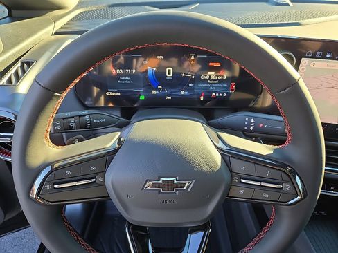 New 2026 Chevrolet Equinox EV RS image 17