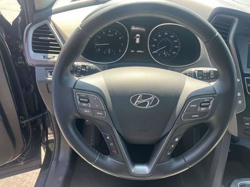 Used 2017 Hyundai Santa Fe Sport FWD image 21