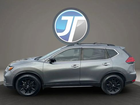 Used 2017 Nissan Rogue SV w/ Midnight Edition Package FWD image 14