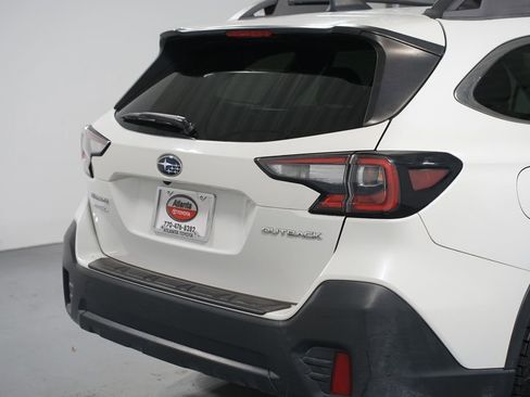 Used 2021 Subaru Outback Premium image 9