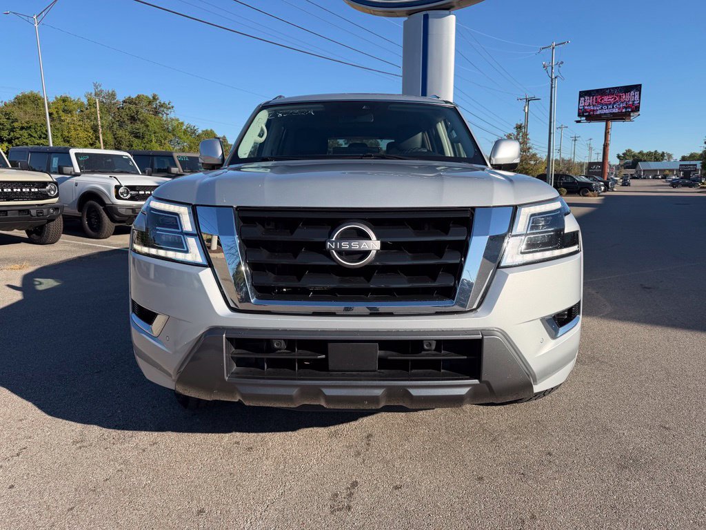 Used 2021 Nissan Armada SV RWD image 2