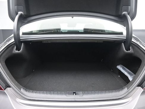 Used 2025 Genesis G70 2.5T AWD/4WD image 27