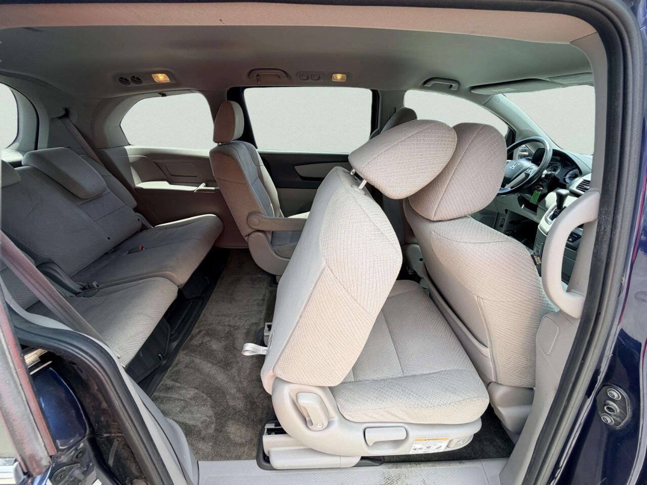 Used 2015 Honda Odyssey LX image 25