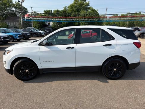Used 2019 Chevrolet Equinox LS FWD image 14