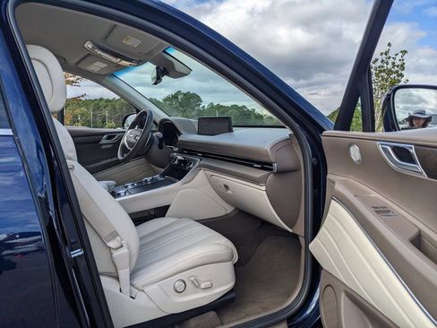 Used 2024 Genesis GV80 2.5T image 37