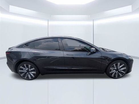 Used 2025 Tesla Model 3 Long Range RWD image 2