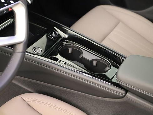 New 2026 Audi Q3 quattro 2.0T AWD/4WD image 17