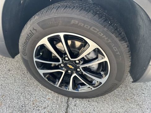 Used 2025 Chevrolet TrailBlazer LT AWD/4WD image 13
