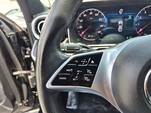Used 2025 Mercedes-Benz C 300 Sedan image 12
