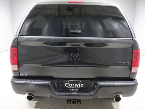Used 2016 RAM 1500 Express w/ Black Ram 1500 Express Group AWD/4WD image 3
