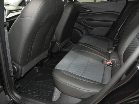New 2026 Chevrolet Trax LT w/ Midnight Edition FWD image 39