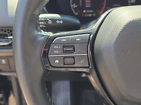 Used 2023 Honda HR-V EX-L image 33