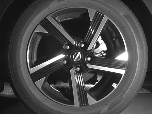 Used 2025 Nissan Sentra SV image 13