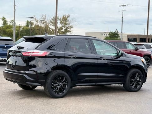 Certified 2024 Ford Edge SE w/ Black Appearance Package AWD/4WD image 33
