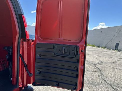 New 2026 GMC Savana 2500 Extended w/ Driver Convenience Package RWD image 28