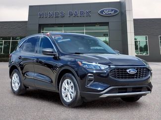 Used 2023 Ford Escape Active AWD/4WD video 1