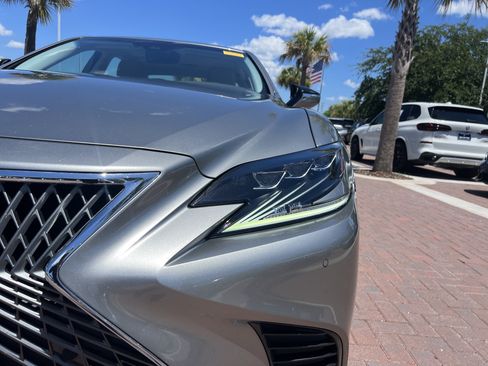 Used 2020 Lexus LS 500 w/ Accessory Package (Z2) RWD image 6