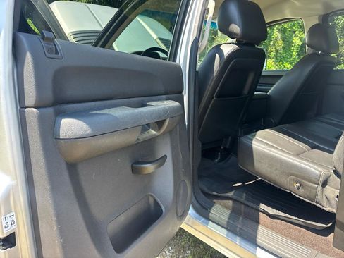 Used 2014 Chevrolet Silverado 2500 LT w/ Interior Plus Package AWD/4WD image 14