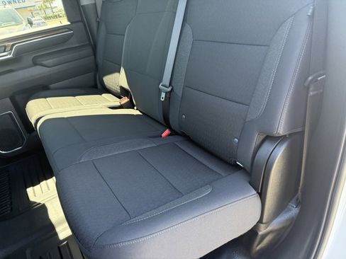 Used 2025 Chevrolet Silverado 2500 LT w/ Convenience Package image 34