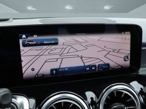 New 2025 Mercedes-Benz GLB 35 AMG 4MATIC image 44