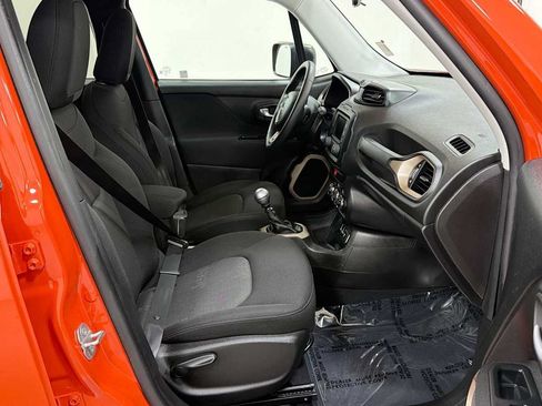 Used 2016 Jeep Renegade Sport w/ Power & Air Group FWD image 29