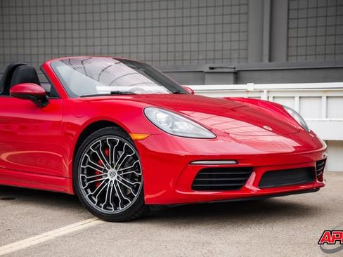 Used 2017 Porsche 718 Boxster S RWD image 36