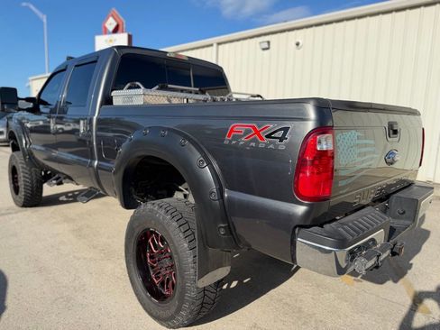 Used 2016 Ford F250 Lariat w/ Lariat Ultimate Package AWD/4WD image 3