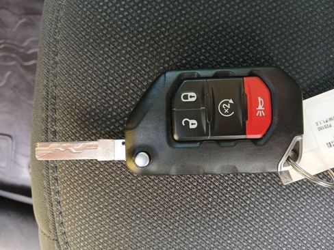 Used 2023 Jeep Wrangler Unlimited Sport AWD/4WD image 30
