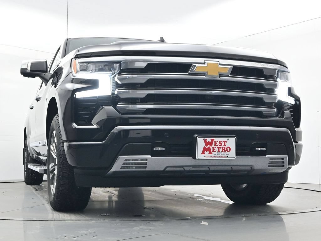 Used 2023 Chevrolet Silverado 1500 High Country AWD/4WD image 31
