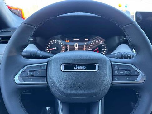 New 2026 Jeep Compass Limited image 11