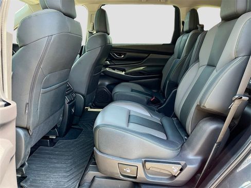 Used 2024 Subaru Ascent Onyx Edition image 23