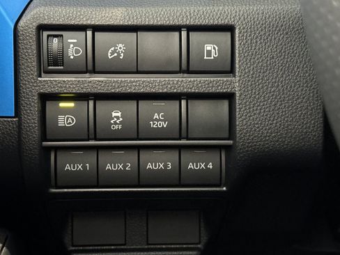 Used 2025 Toyota 4Runner TRD Off-Road image 34