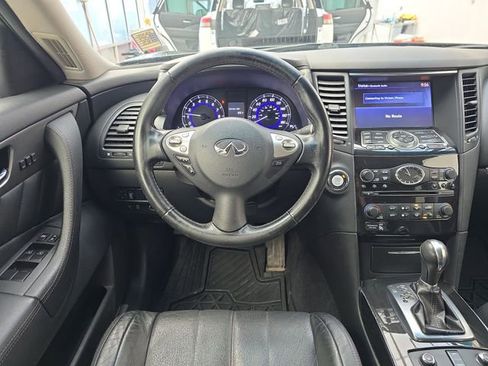 Used 2016 INFINITI QX70 AWD w/ Premium Package image 13
