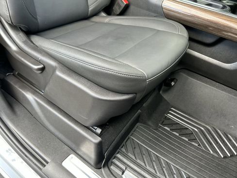 Used 2024 Chevrolet Silverado 1500 RST image 16