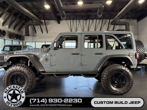Used 2025 Jeep Wrangler Unlimited Rubicon 4xe w/ Safety Group AWD/4WD image 4