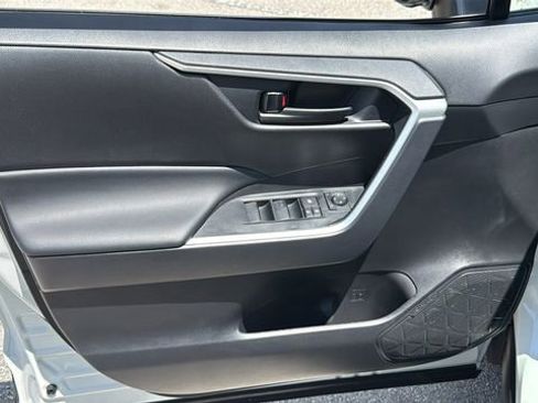 Certified 2025 Toyota RAV4 LE FWD image 18