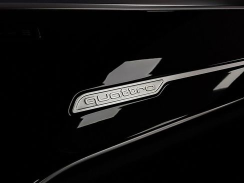 Used 2021 Audi A8 L 4.0T w/ Executive Plus Package image 67