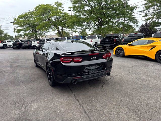Used 2020 Chevrolet Camaro LT RWD image 3