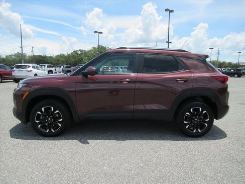 Used 2023 Chevrolet TrailBlazer LT AWD/4WD image 4
