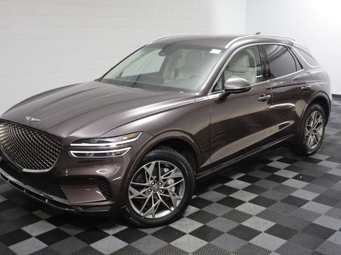 Used 2023 Genesis GV70 2.5T w/ Select Package AWD/4WD image 2