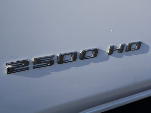 Used 2023 Chevrolet Silverado 2500 LT image 46