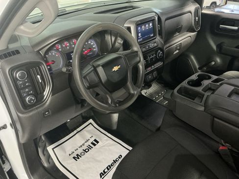 Used 2020 Chevrolet Silverado 1500 W/T AWD/4WD image 17