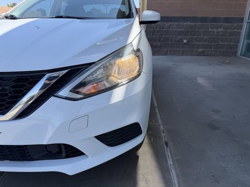Used 2018 Nissan Sentra SV FWD image 11