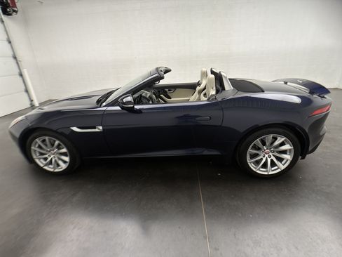 Used 2016 Jaguar F-TYPE Convertible RWD image 46