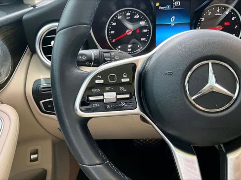 Used 2020 Mercedes-Benz GLC 300 image 24