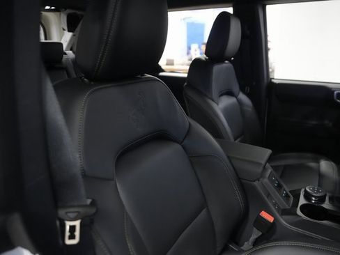 New 2025 Ford Bronco Badlands image 19
