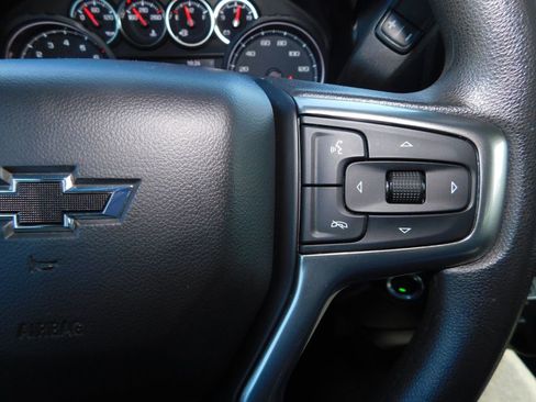 Used 2020 Chevrolet Silverado 1500 RST w/ RST Value Package AWD/4WD image 29