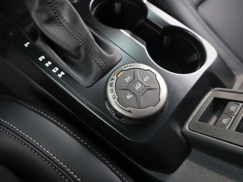 New 2026 Ford Bronco Outer Banks AWD/4WD image 11