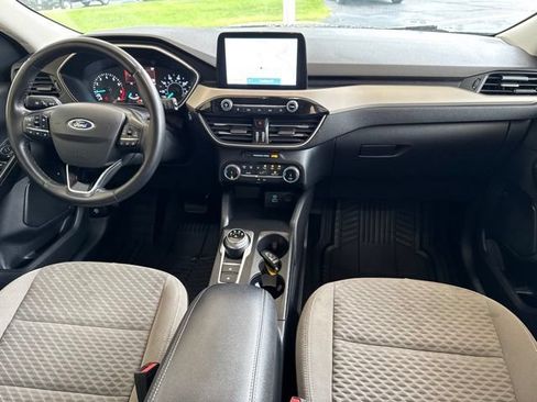 Used 2022 Ford Escape SE w/ SE Sport Appearance Package FWD image 25