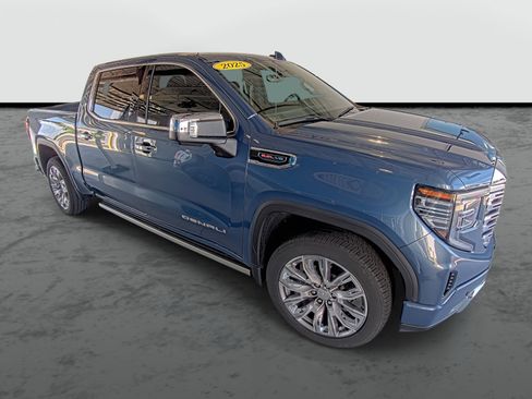 Used 2025 GMC Sierra 1500 Denali w/ Denali Reserve Package AWD/4WD image 5